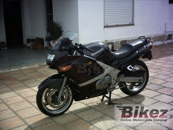 1997 Kawasaki ZZR 600 photo
